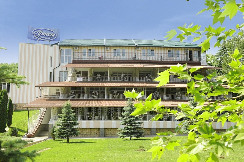 Вилла Арнест